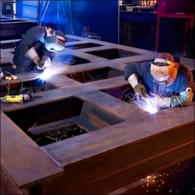 Custom Metal Trolleys and Rolling Support Frames for Industry