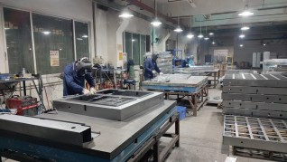 Heavy-gauge steel corner support
