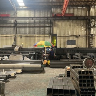 Fiber laser cutting sheet metal parts